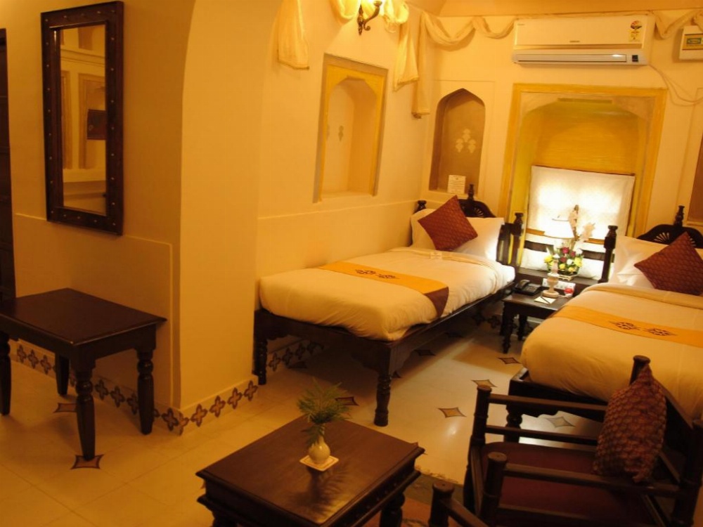 Room image 3