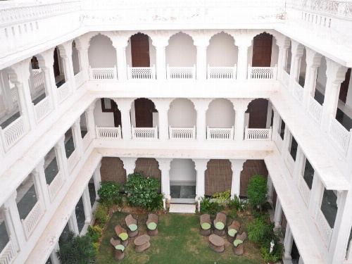 Hotel Sirsi Haveli image 7